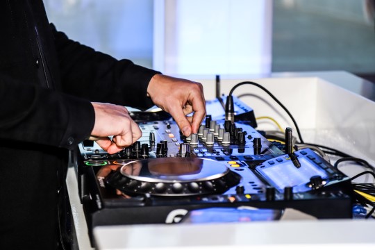 DJ inhuren voor jouw bruiloft of andere feestgelegenheid in Amersfoort
