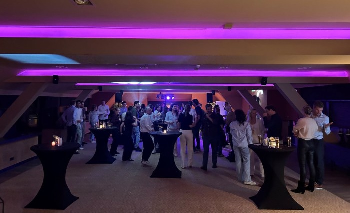 DJ bij een bedrijfsfeest bij Van der Valk - de Cantharel in Apeldoorn