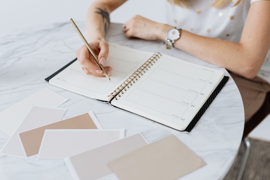Planning wordt geschreven in een boek